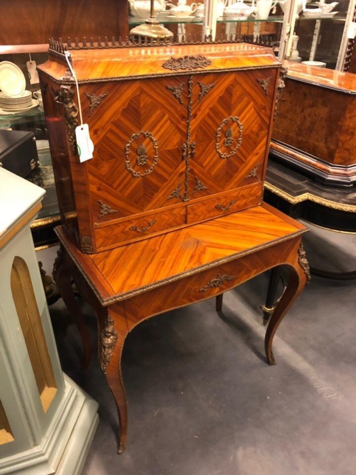Секретер в стиле Людовика XVI