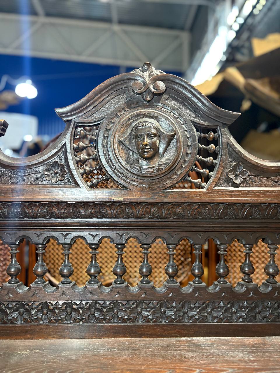 Десертница/Буфет открытый в бретонском стиле