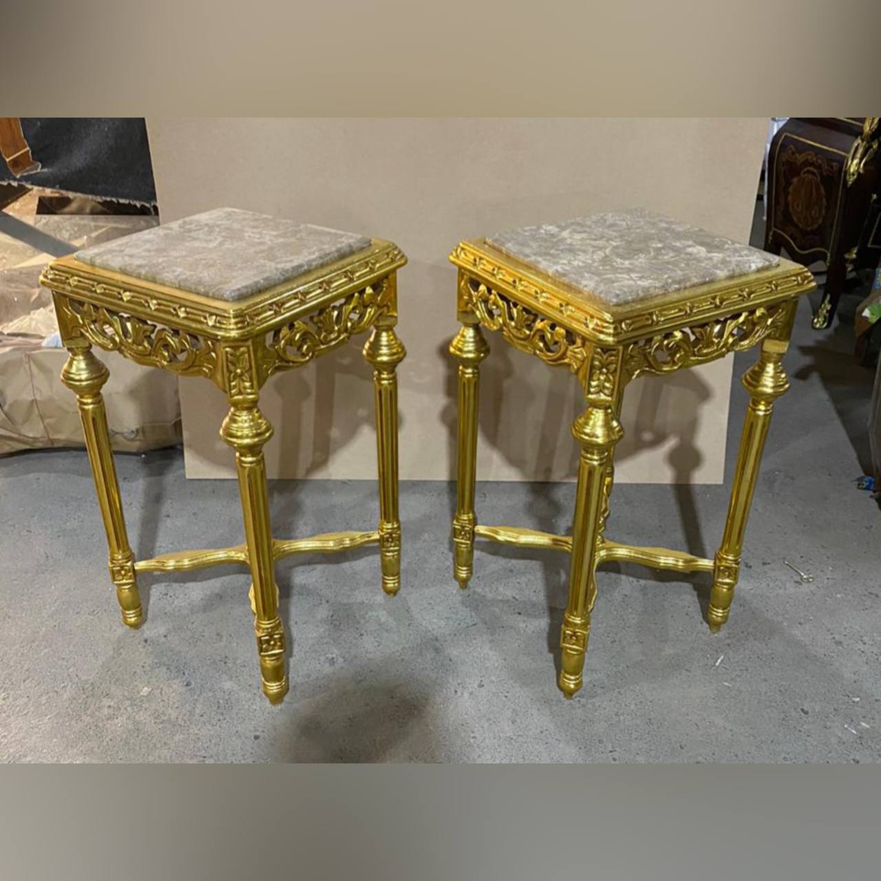 Стол/Подставка в стиле Людовика XVI 2 штуки