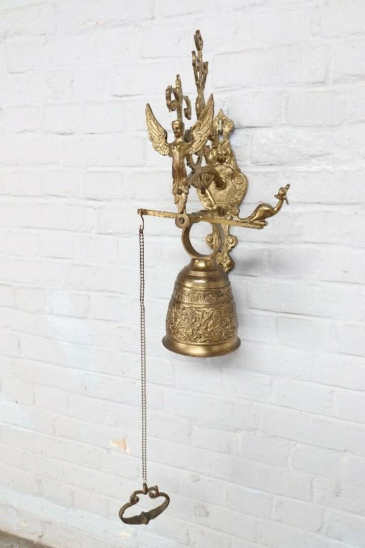 Звонок дверной в виде колокола