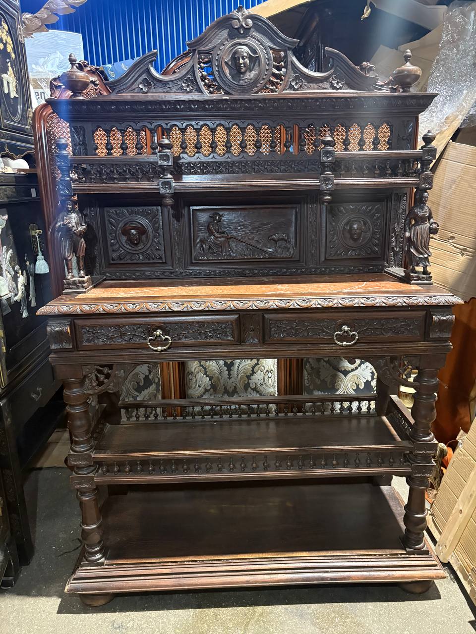 Десертница/Буфет открытый в бретонском стиле