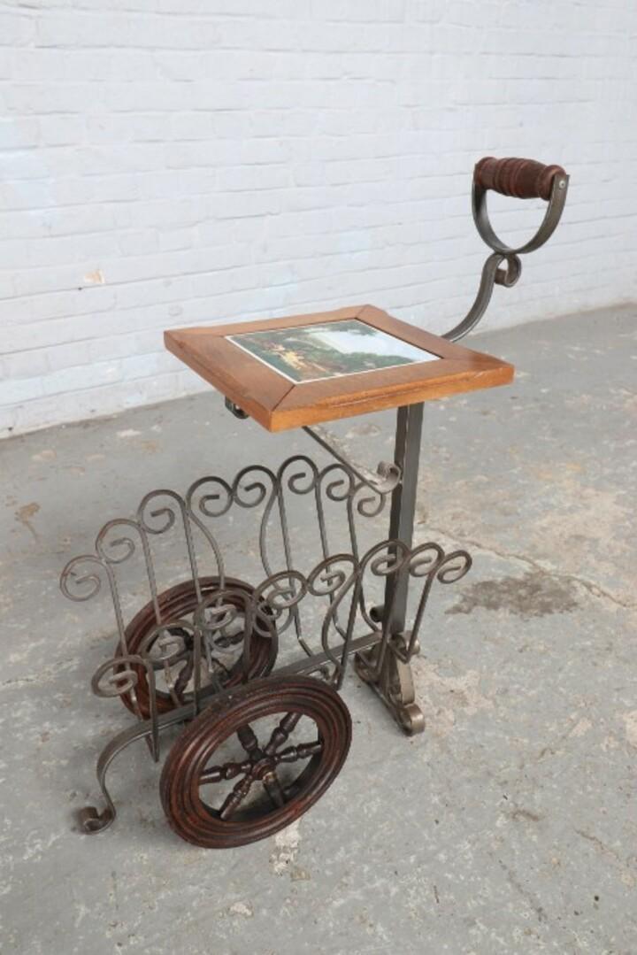 Столик сервировочный на колесиках винтажный