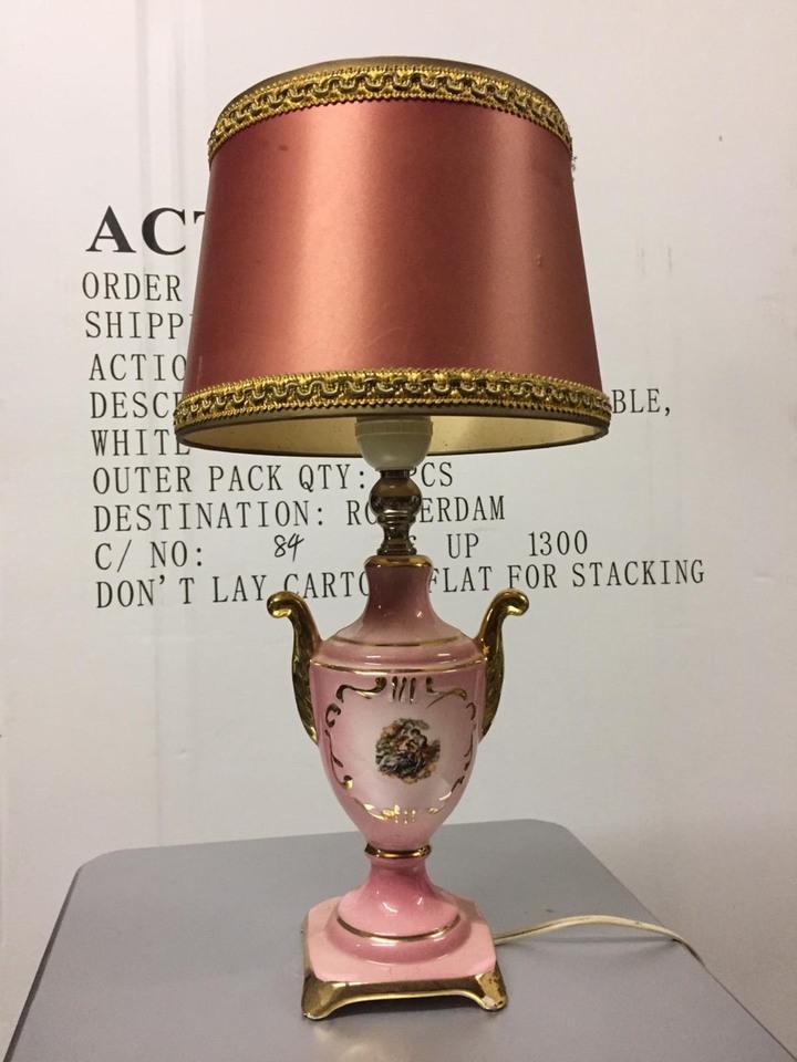 Лампа настольная винтажная