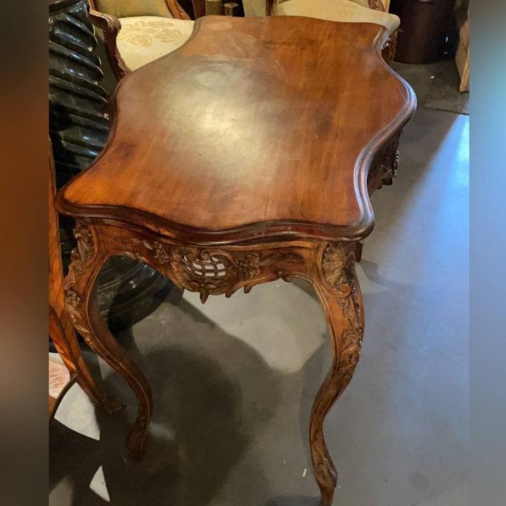 Стол консольный в стиле Людовика XV