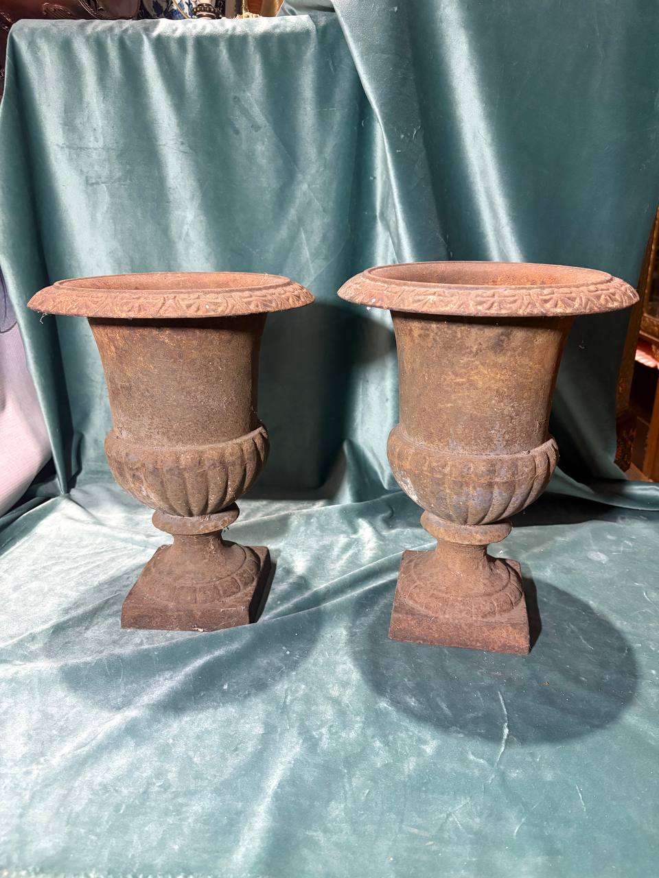 Вазон садово-парковый 2 штуки