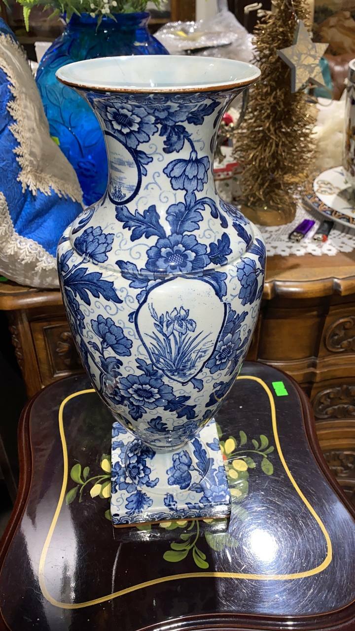 Ваза винтажная в стиле Делф