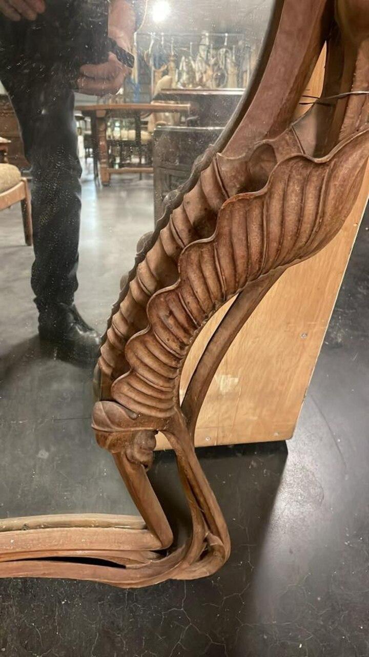 Зеркало настенное в стиле ар деко