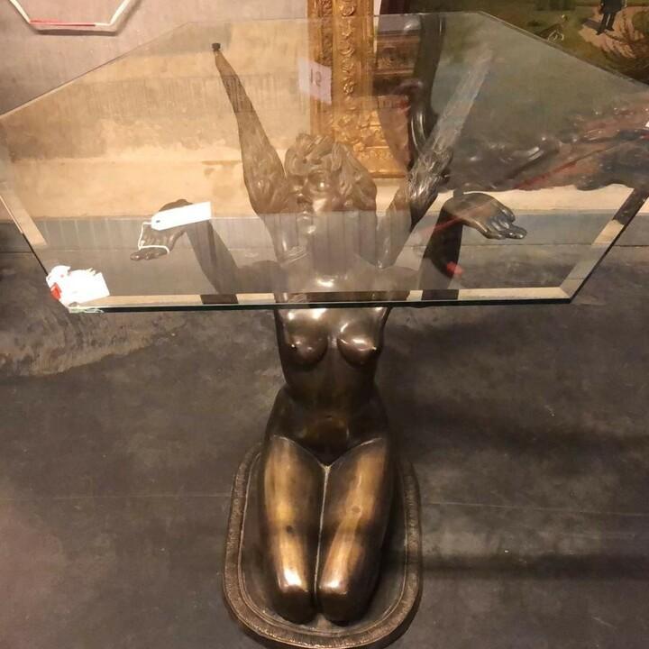 Стол журнальный в стиле ампир