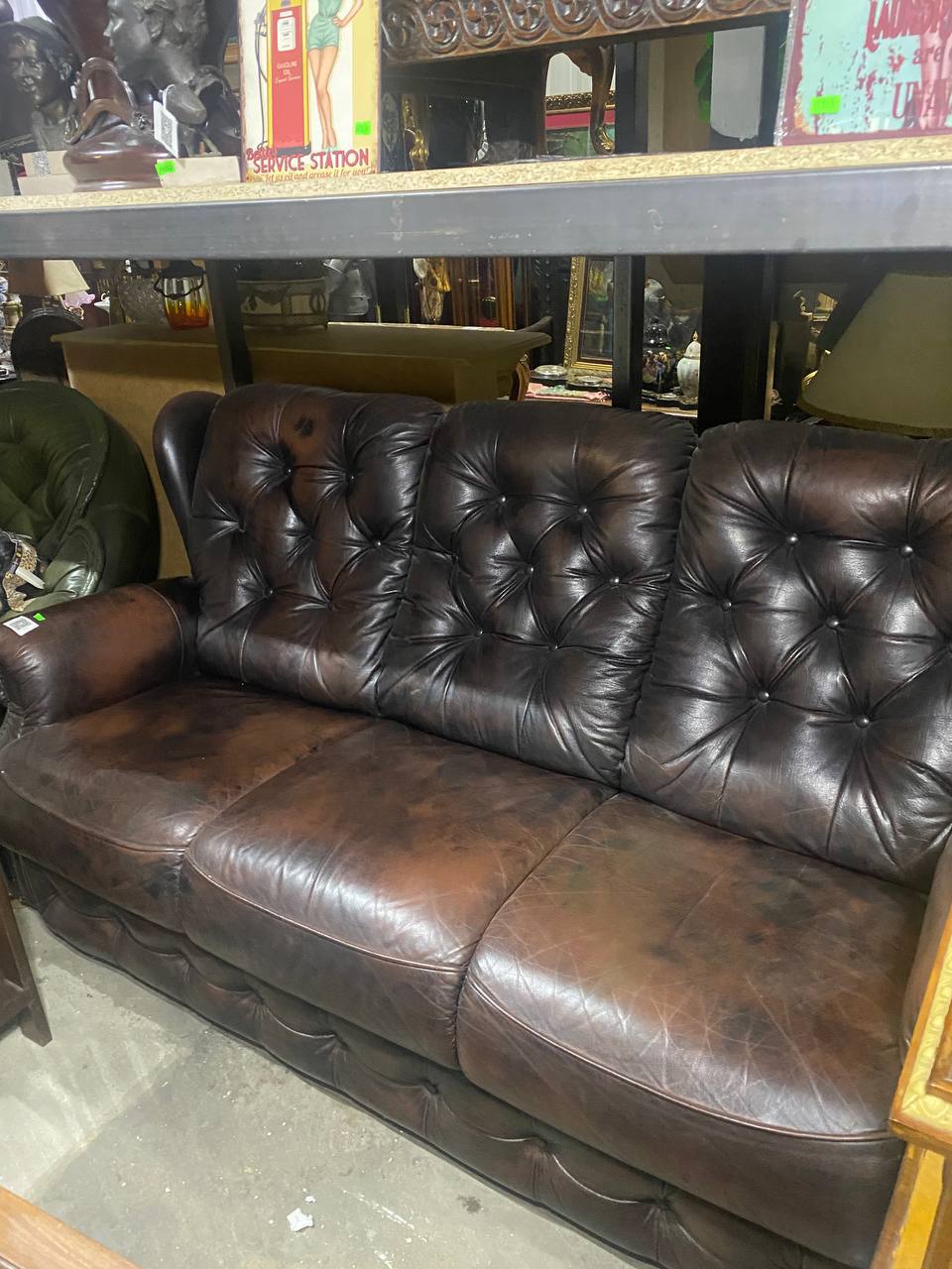 Диван винтажный кожаный