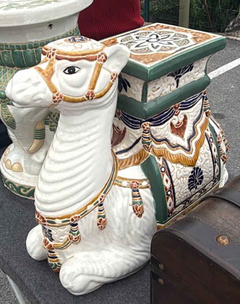 Подставка/Скульптура/фигура Верблюд