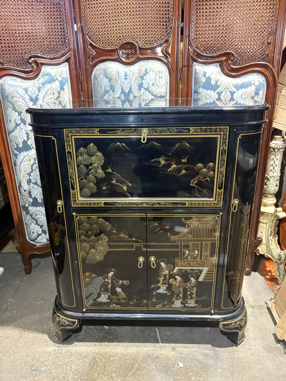 Тумба/Бар/Шкаф барный в стиле шинуазри