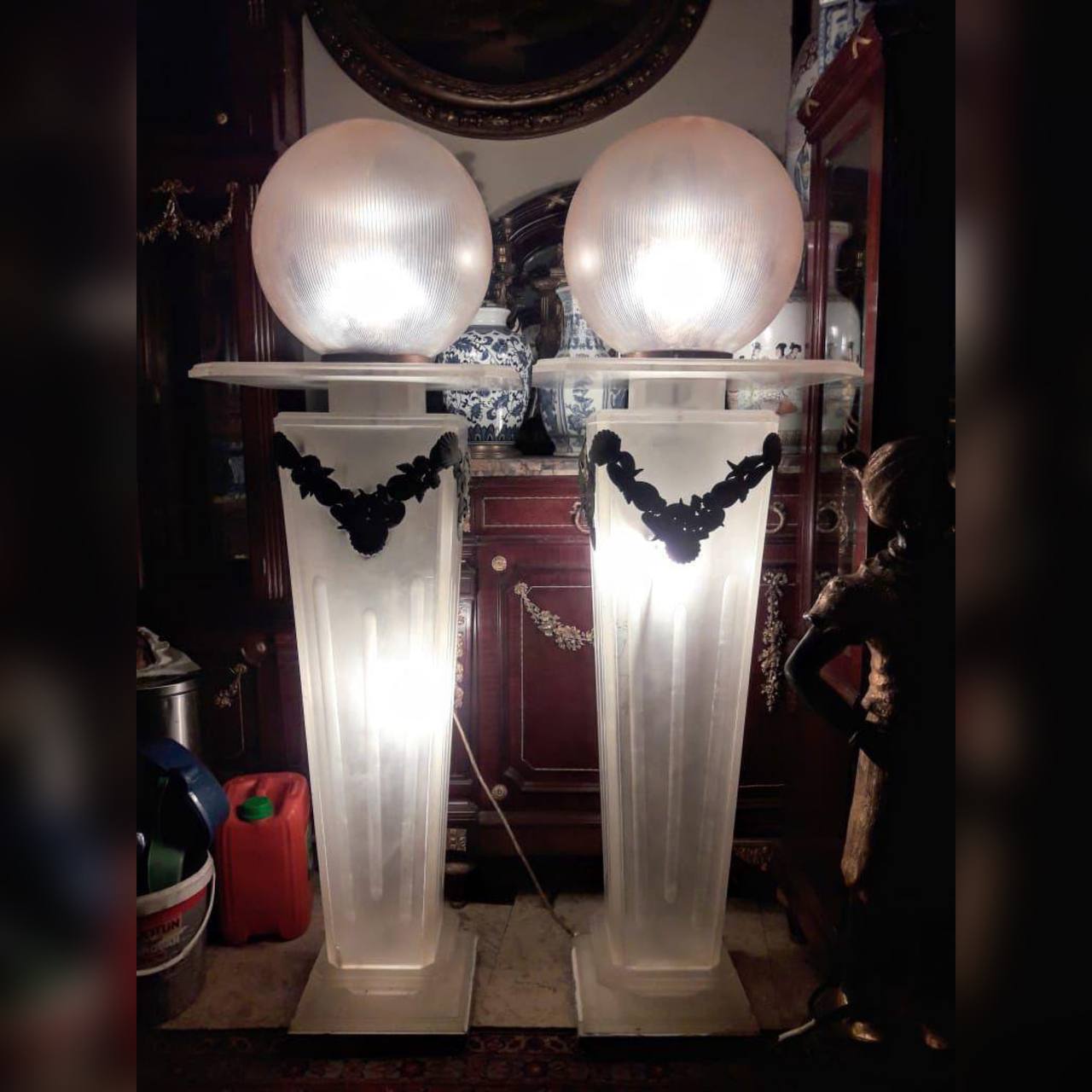 Светильник напольный и Постамент/Колонна 2 штуки