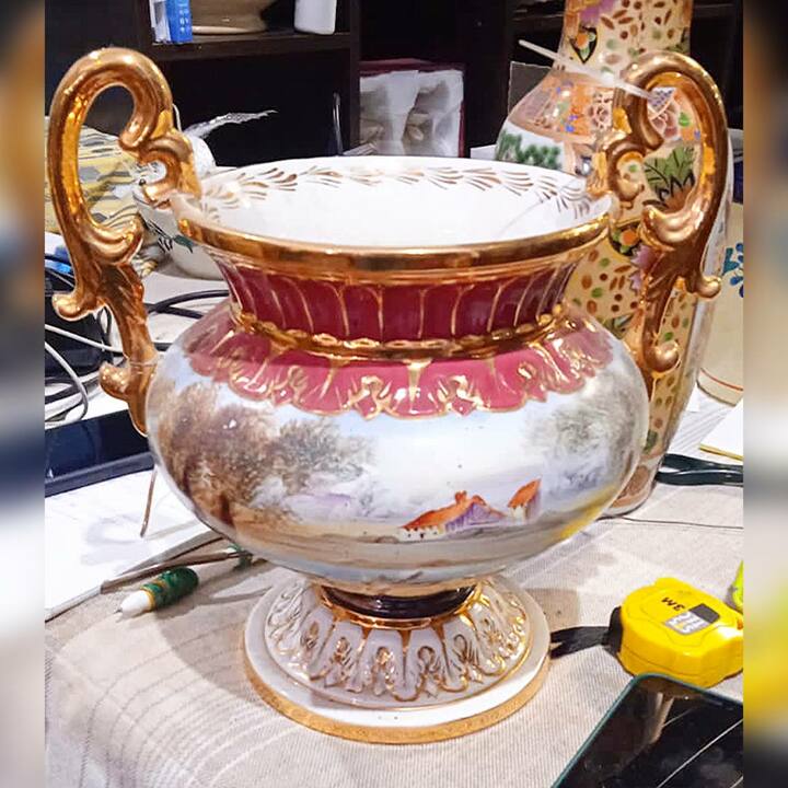 Ваза с ручками в стиле Людовика XV