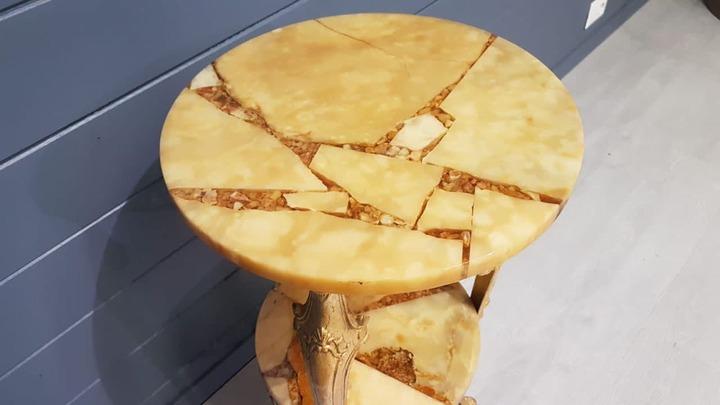 Стол консольный в стиле Людовика XV