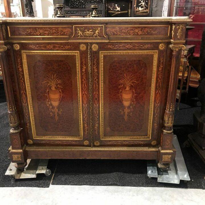 Комод в стиле Людовика XVI