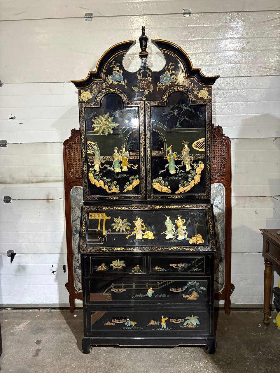 Шкаф/Бюро в стиле шинуазри
