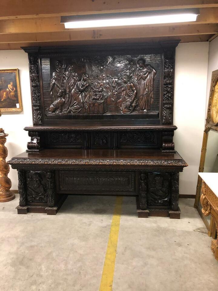 Скамья антикварная для прихожей