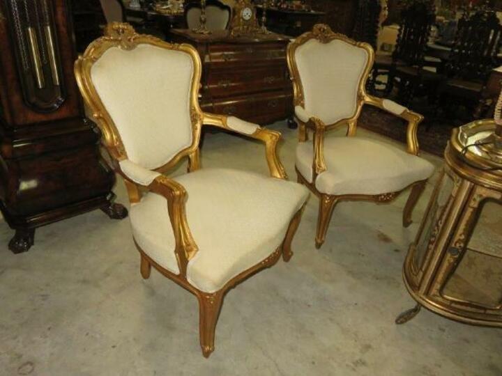 Кресло в стиле Людовика XV 2 штуки