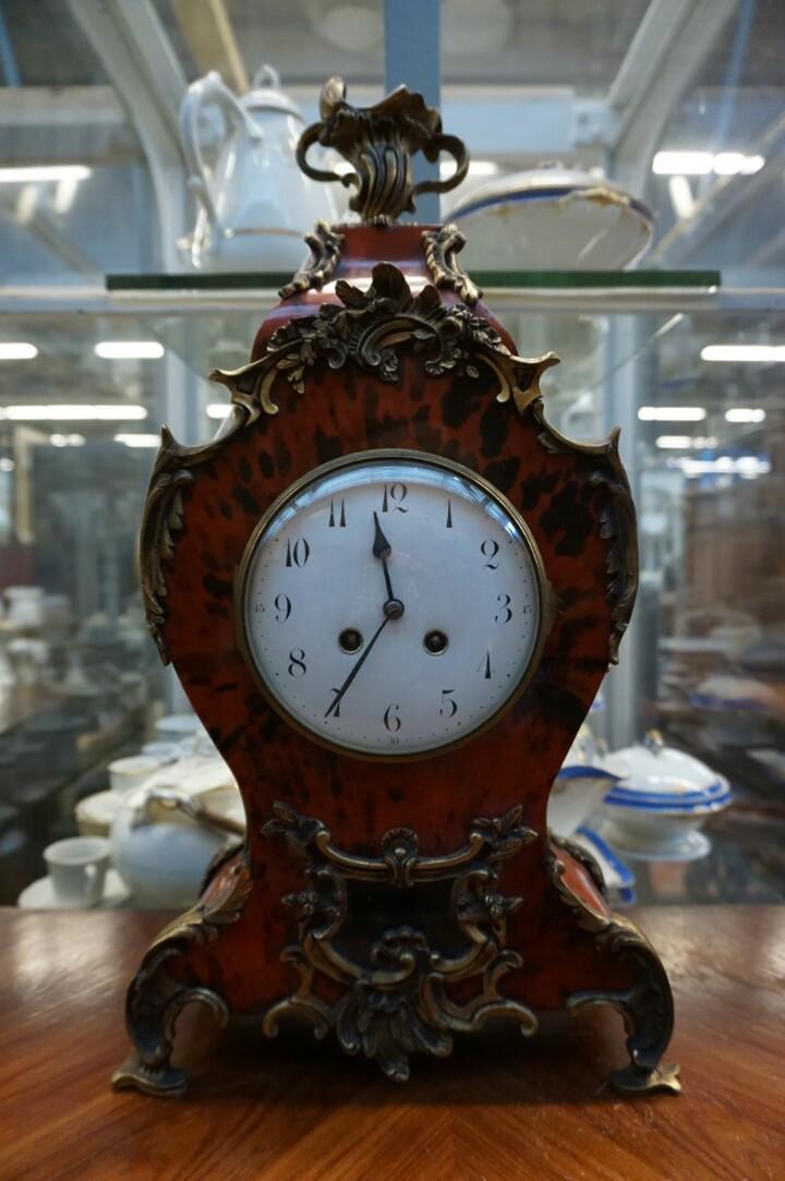 Часы каминные в стиле Буль