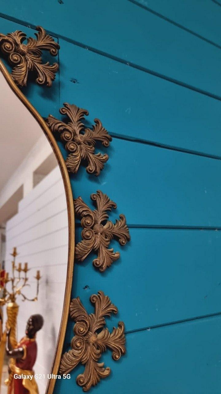 Зеркало настенное винтажное