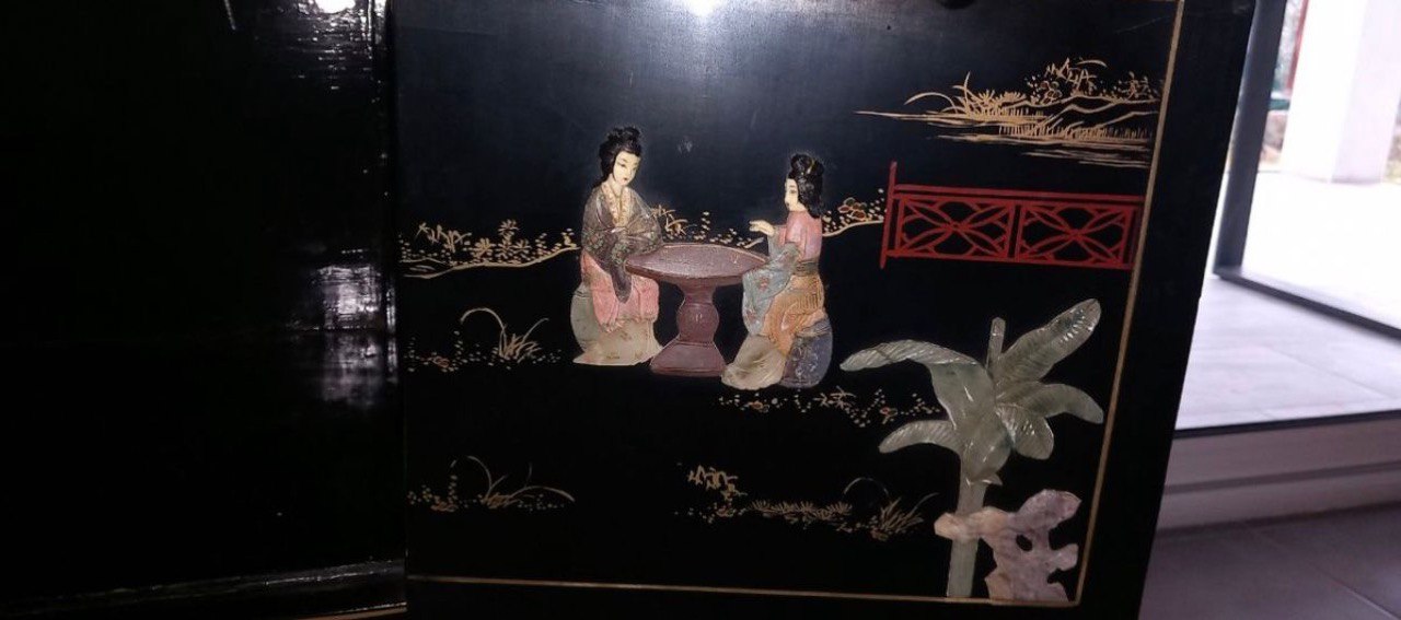 Тумба в стиле шинуазри