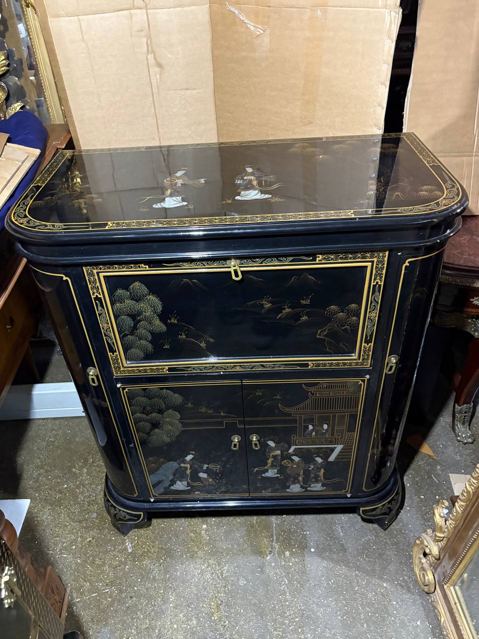 Тумба/Бар/Шкаф барный в стиле шинуазри