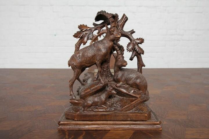 Держатель для книг в стиле Генриха II