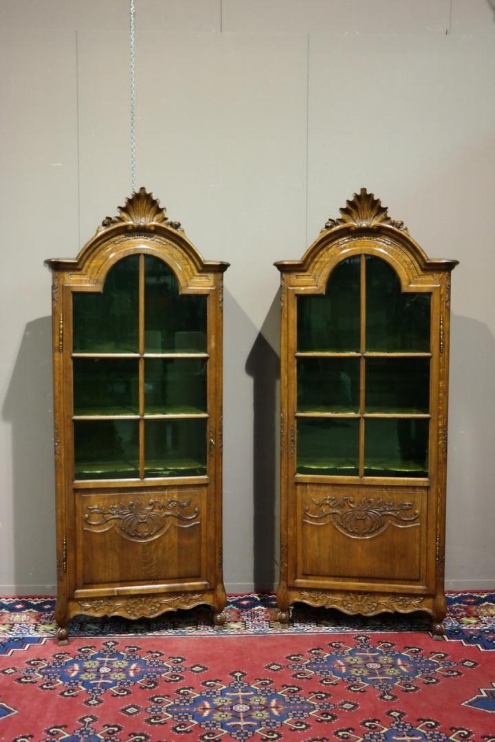 Витрина 2 штуки в стиле Людовика XV