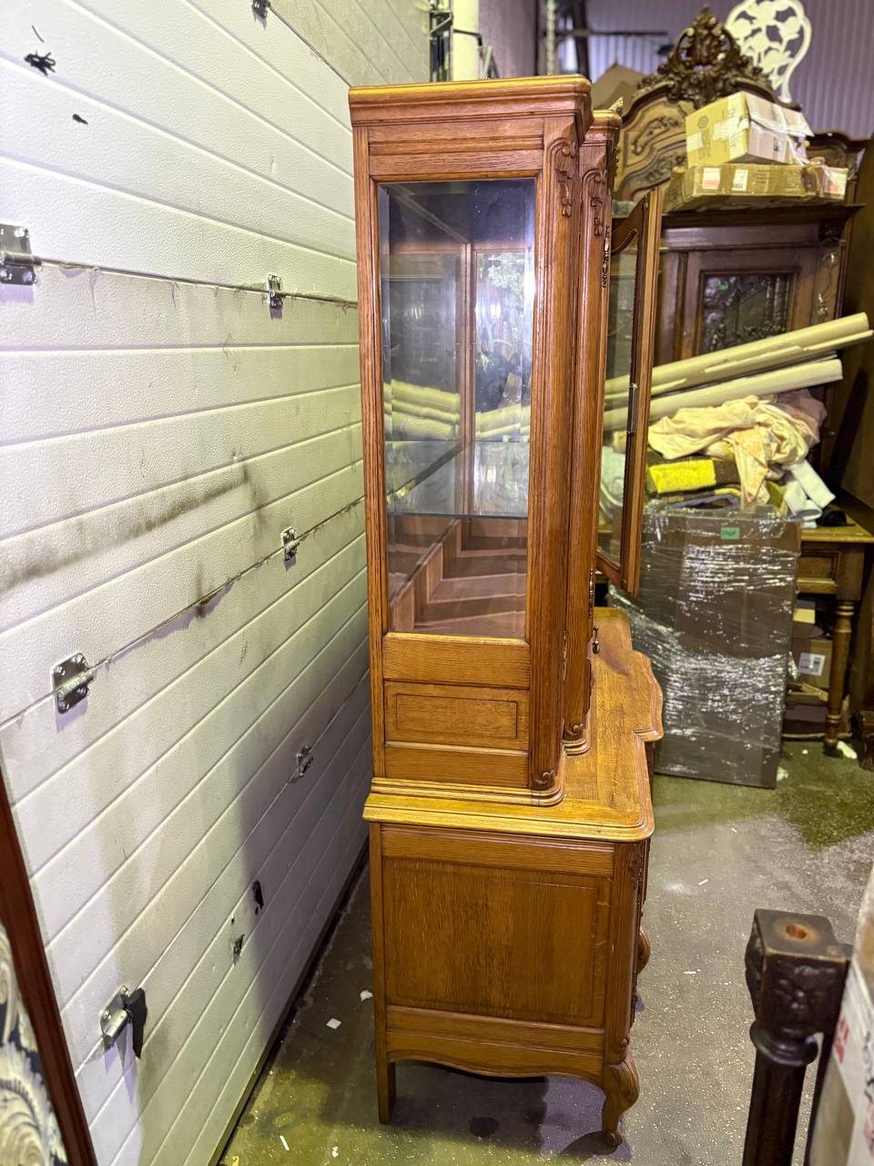 Витрина в стиле Людовика XV