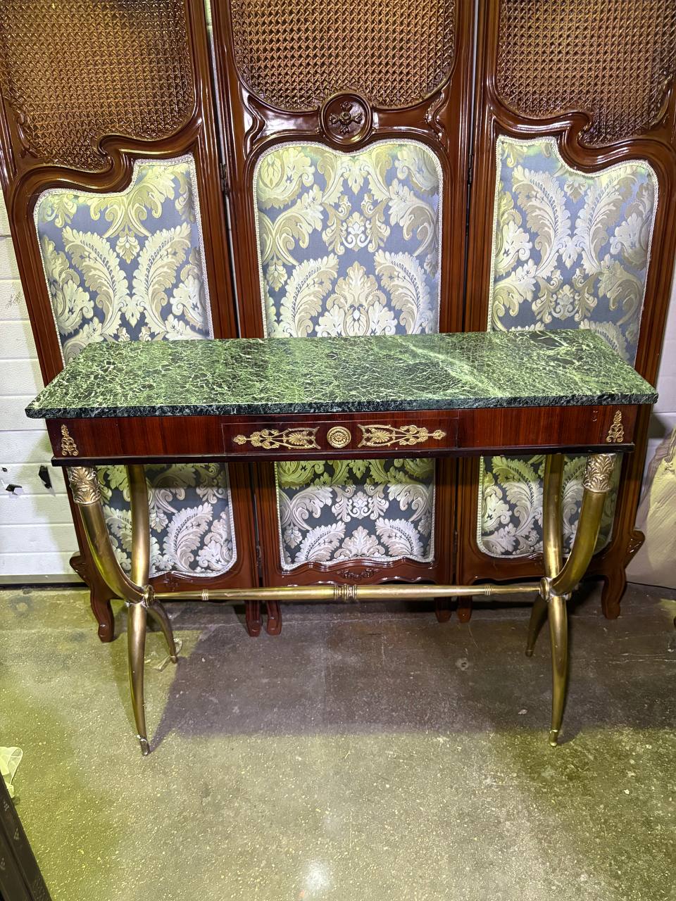 Консоль в стиле ампир