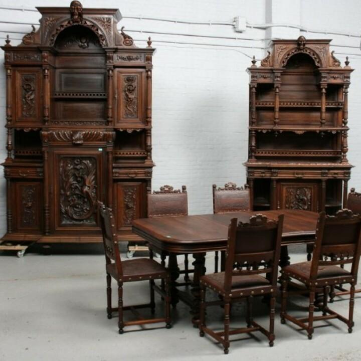 Столовая комната в стиле ренессанс