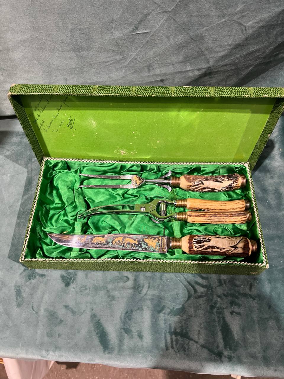 Набор для мяса: нож вилка и ножницы в оригинальной упаковке