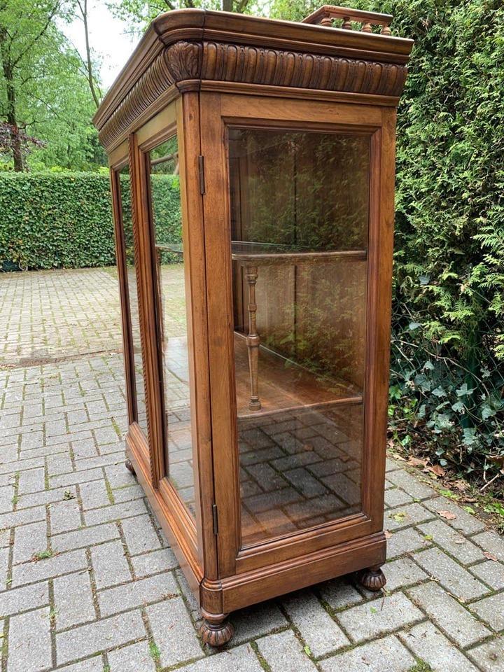 Шкаф/Витрина в стиле ренессанс