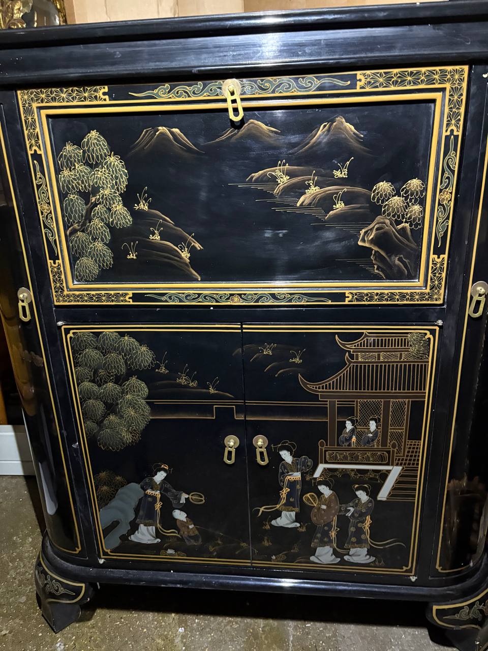 Тумба/Бар/Шкаф барный в стиле шинуазри