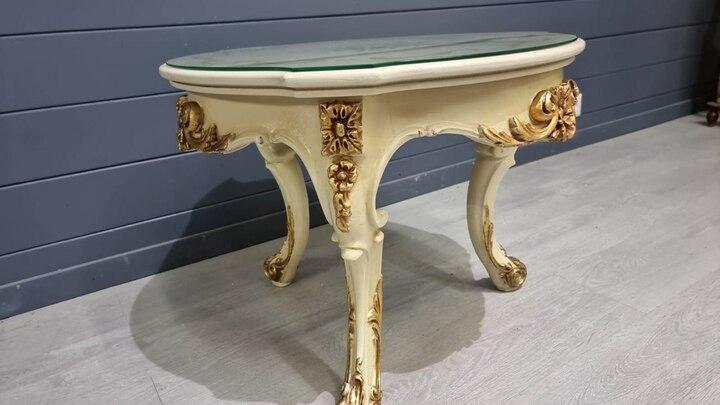 Стол в стиле венецианского барокко