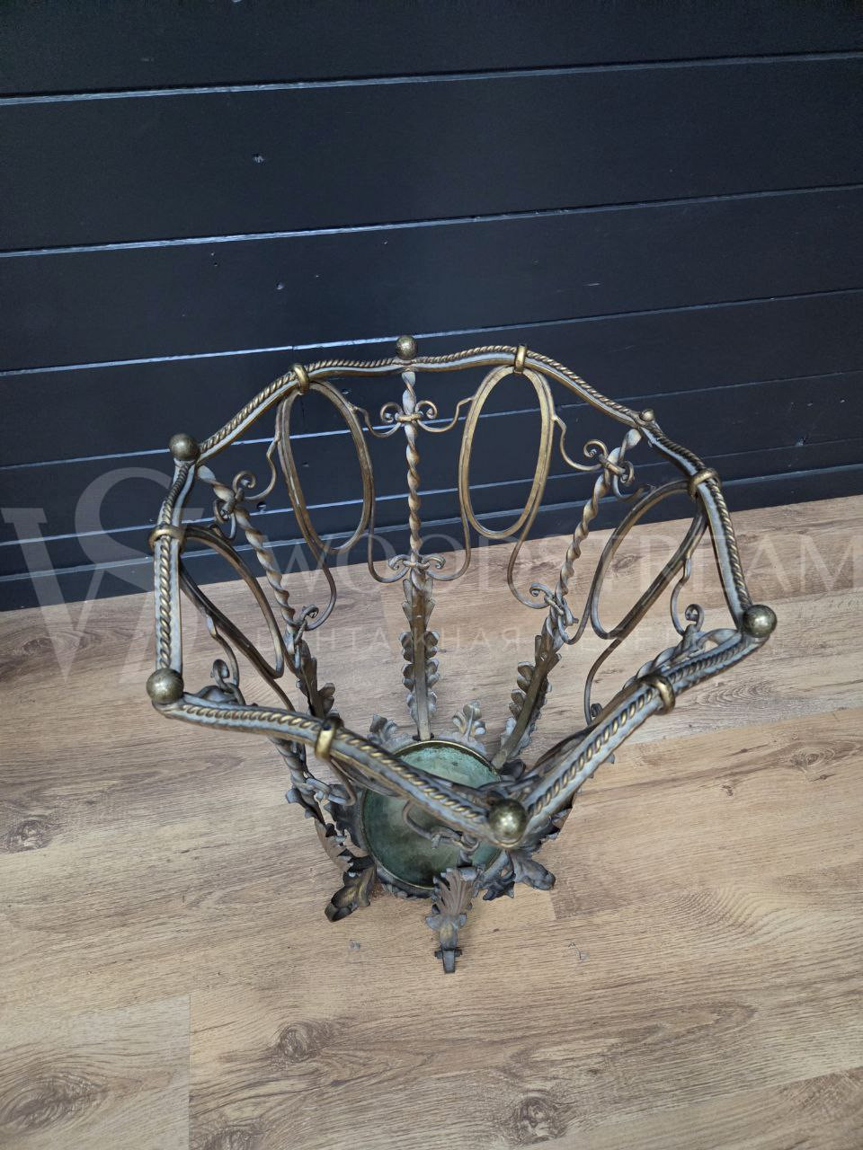 Зонтница/Подставка для зонтов в стиле Людовика XV