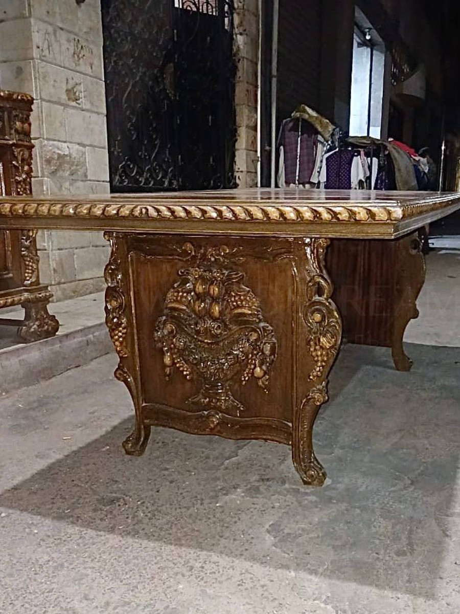 Комплект обеденный: Стол и Стул 8 штук в стиле ренессанс