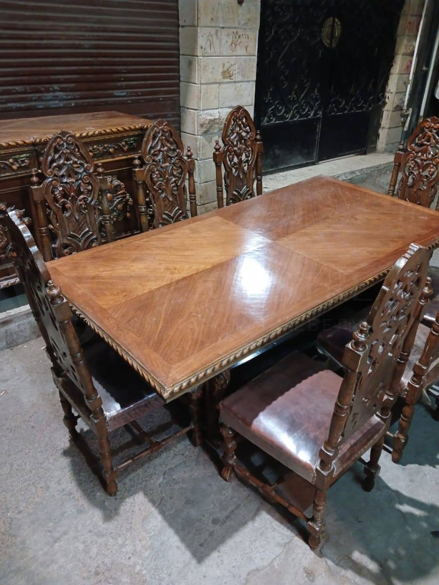 Комплект обеденный: Стол и Стул 8 штук в стиле ренессанс