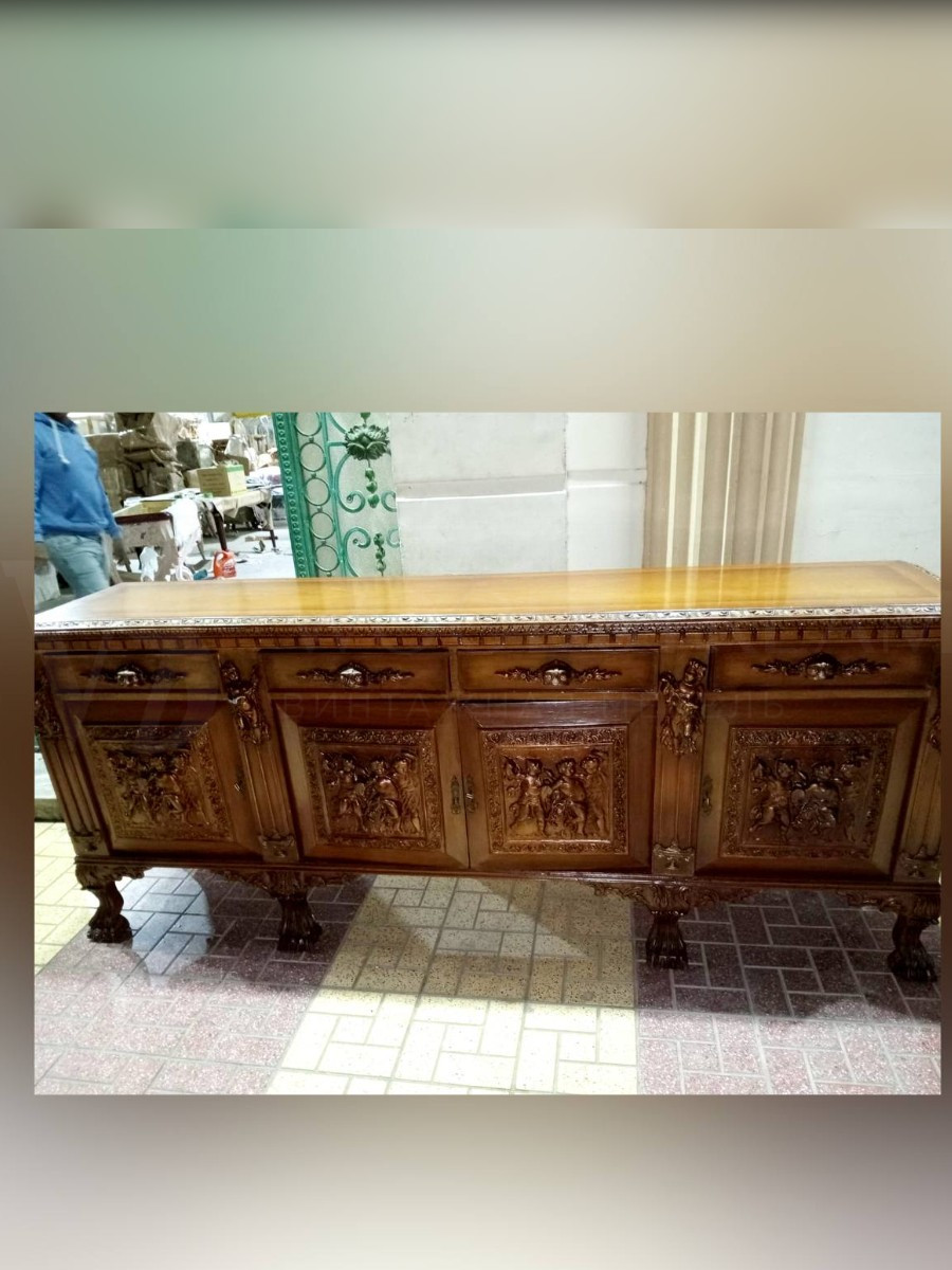 Комод/Дрессуар в стиле ренессанс