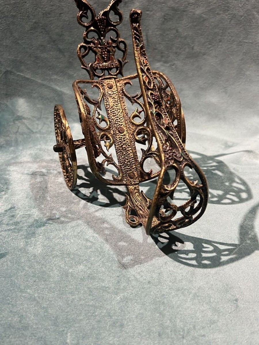 Подставка для бутылок винтажная