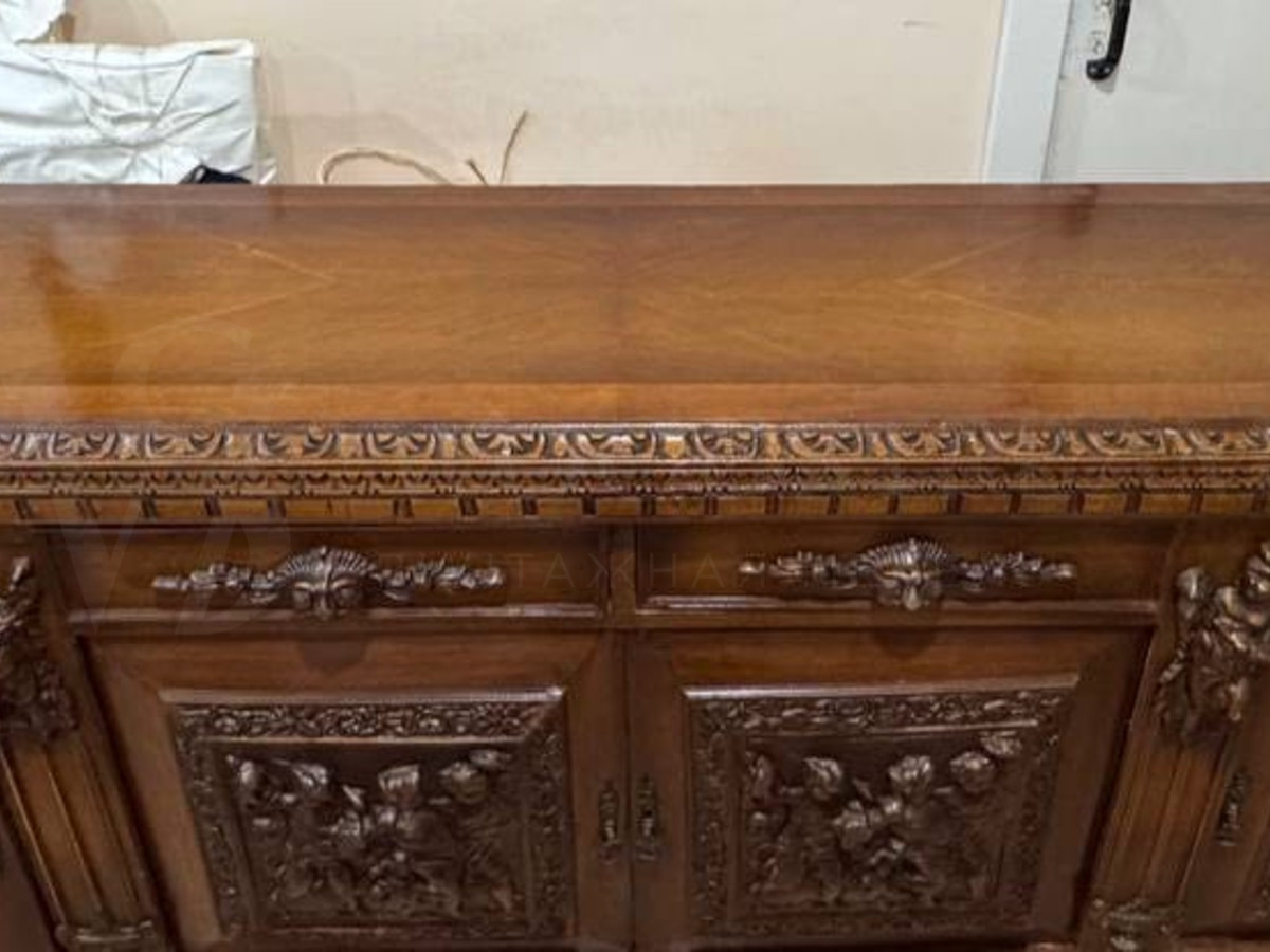 Комод/Дрессуар в стиле ренессанс