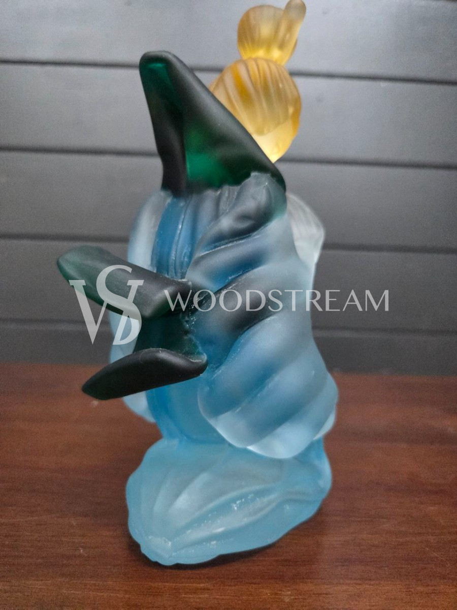 Статуэтка винтажная Девушка