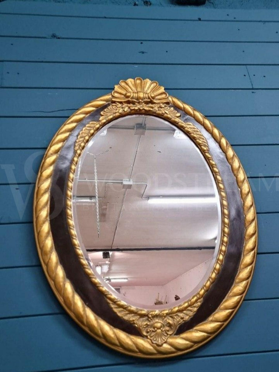 Зеркало настенное в стиле буль