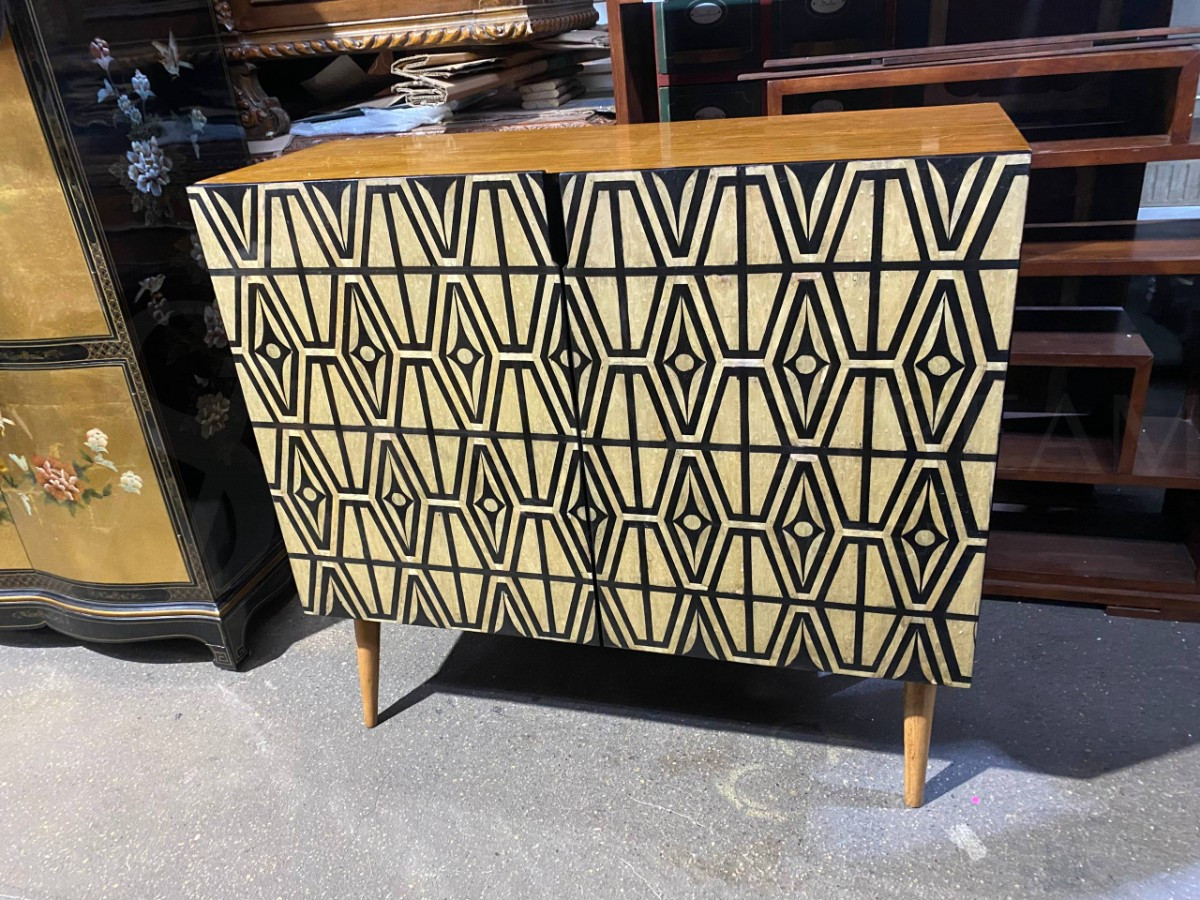 Комод/Тумба с геометрическим рисунком