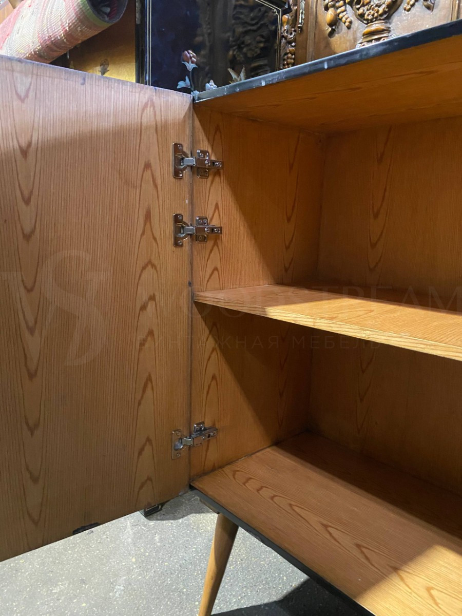 Комод/Тумба с геометрическим рисунком