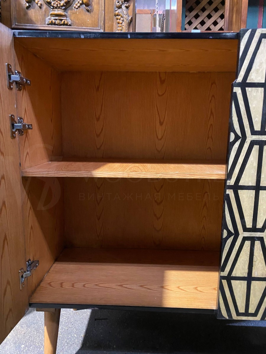 Комод/Тумба с геометрическим рисунком