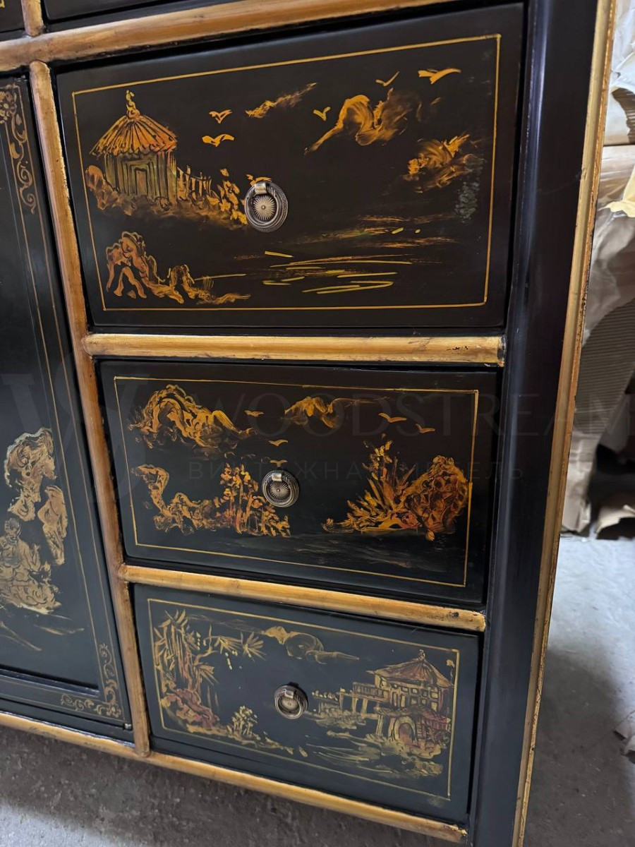 Комод в стиле шинуазри