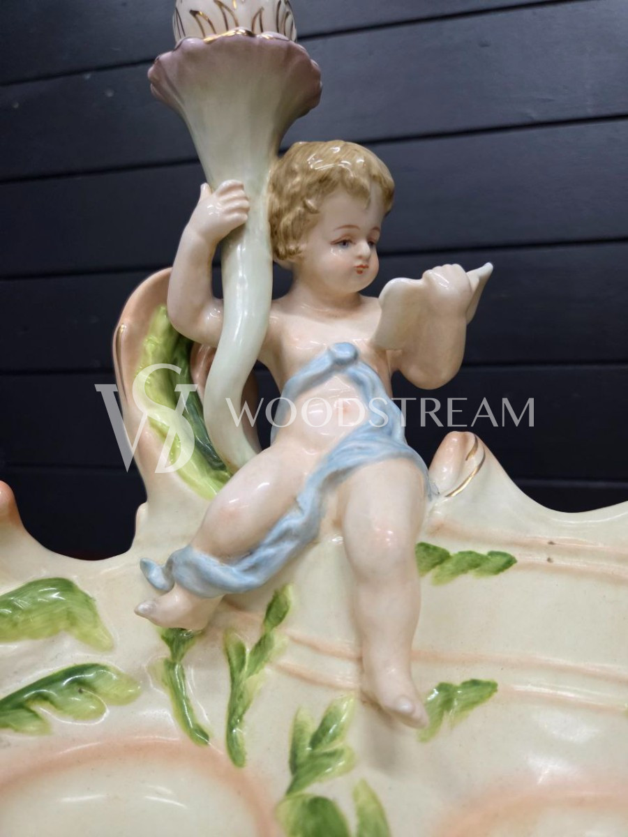 Подсвечник с Путти в стиле венецианского барокко