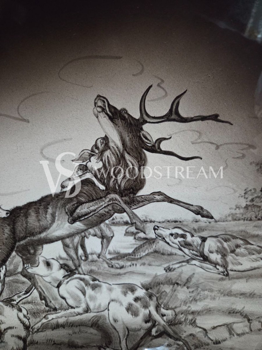 Тарелка декоративная со сценой охоты