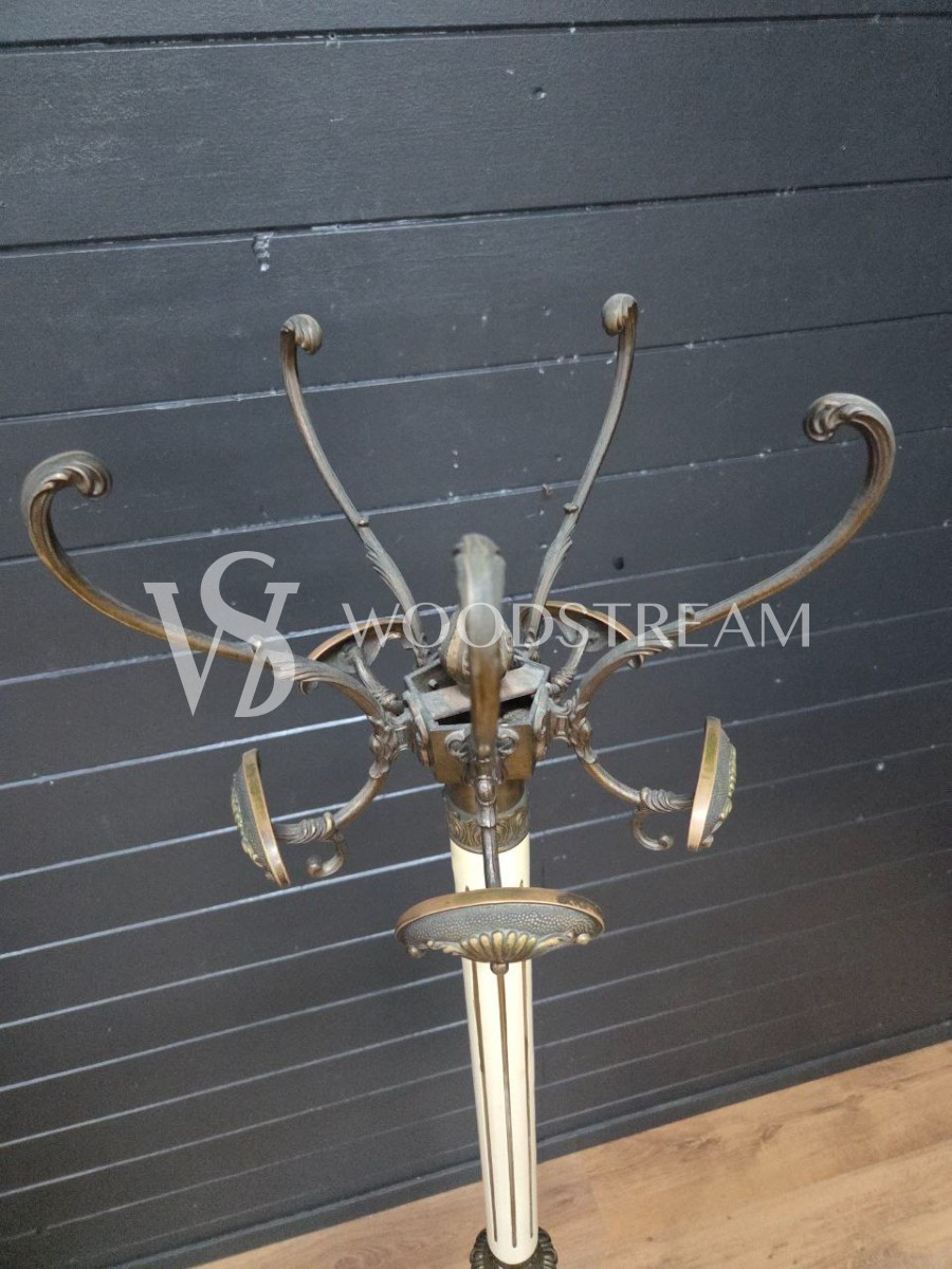 Вешалка напольная в стиле венецианского барокко